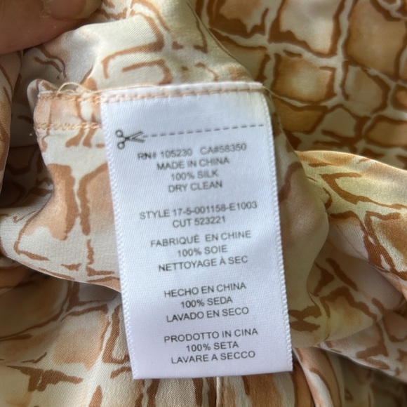 Equipment Huntley Silk Blouse Crocodile Print French Cuffs Excellent Size XS - Picture 7 of 9